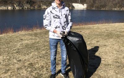 Volunteers Help With Illuminate Ozaukee Cleanup